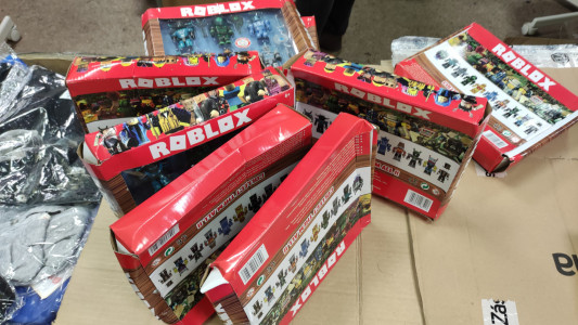 Roblox figurki druga jakość 6szt 6-9cm w pudełku